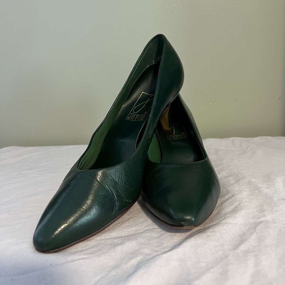 Joyce Vintage Forest Green Leather Pointed Toe Kitten Heel Pumps 7M